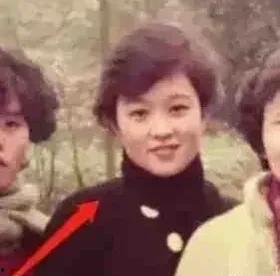 娱乐吃瓜老少女是谁啊,她是如何成为网络红人的？