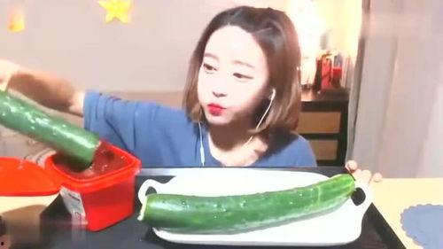 娱乐吃瓜酱长什么样